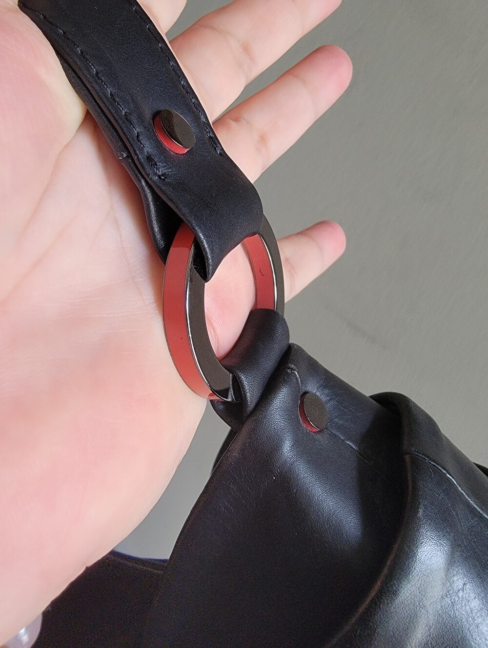 Christian Louboutin Black Sculpted Leather Shoulder Bag - Picture 7 of 11